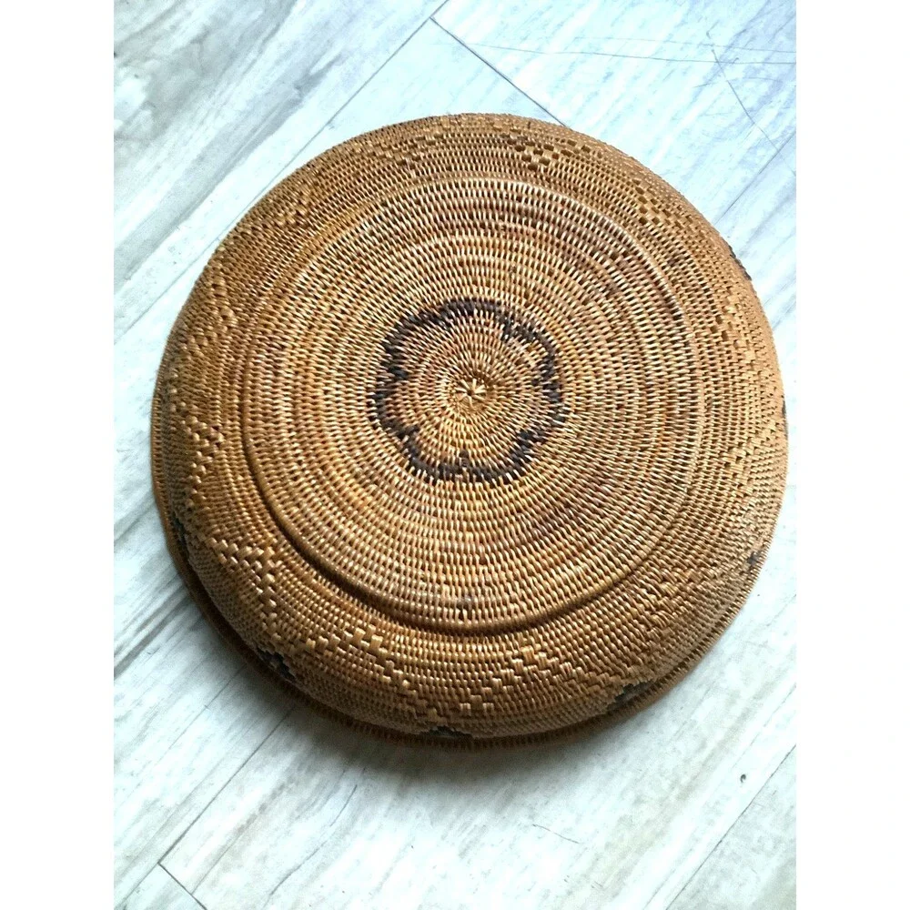 Vintage Basket Finely Woven Tenganan Balinese Indonesia 11.75”